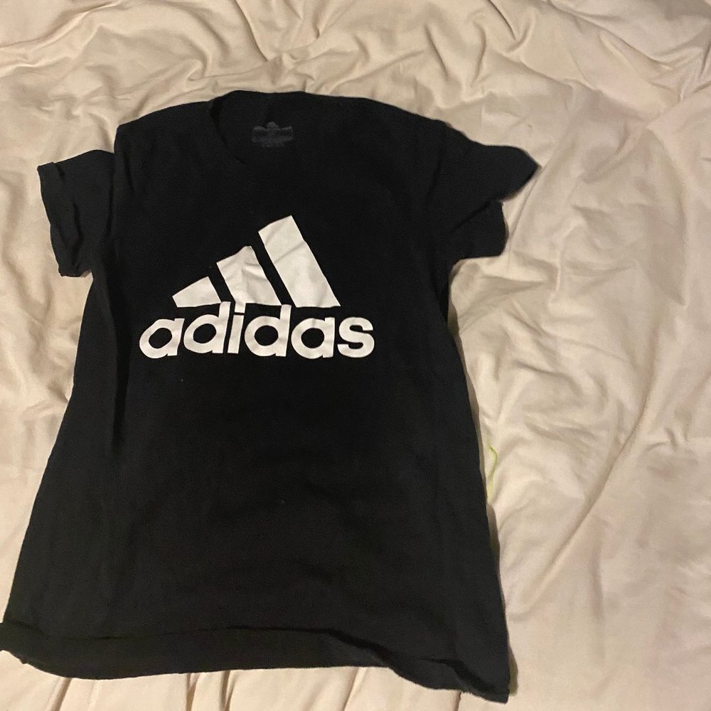 Adidas black top